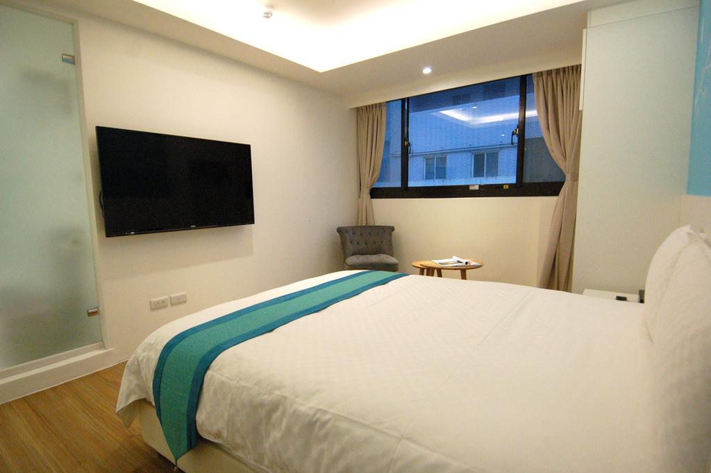 Season 5 Inn Luodong Rom bilde