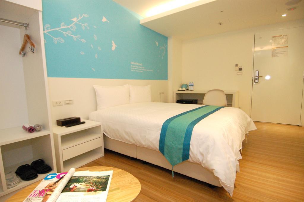 Season 5 Inn Luodong Rom bilde